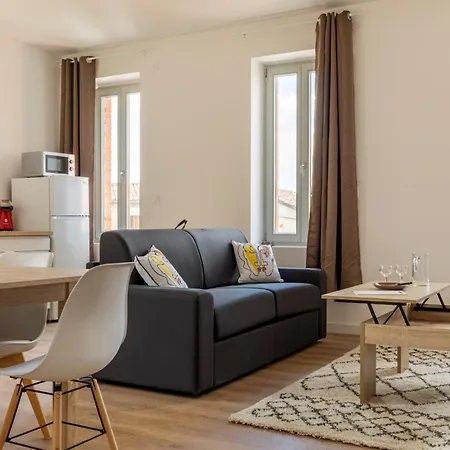 Abeille - 2 Et 1 Canape-lit, 1er Etage, Parking * Castelsarrasin