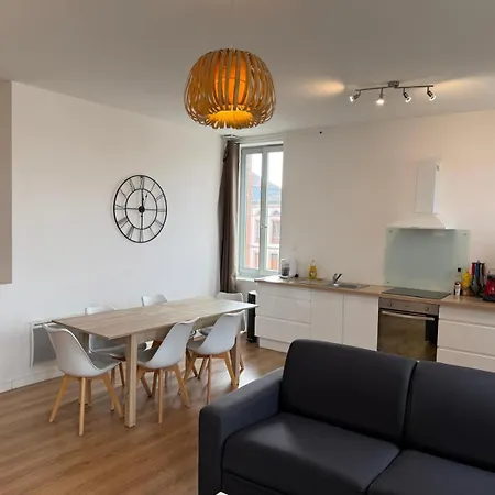 Abeille - 2 Et 1 Canape-lit, 1er Etage, Parking * Castelsarrasin